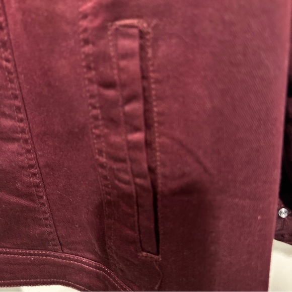 Westport Women's Deep Burgundy Jean Jacket - 2X - Picture 3 of 9